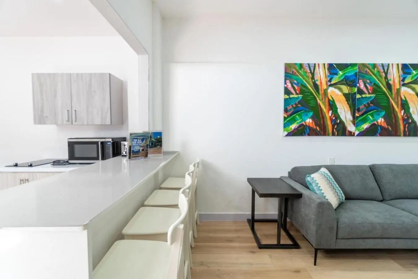 Modern 2-Bedroom Apartment In Historic Old サンジョアン