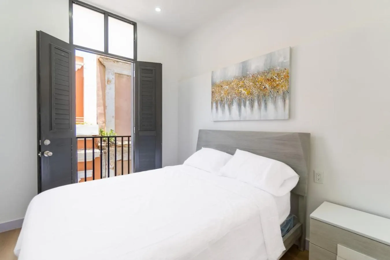 Modern 2-Bedroom Apartment In Historic Old San Juan